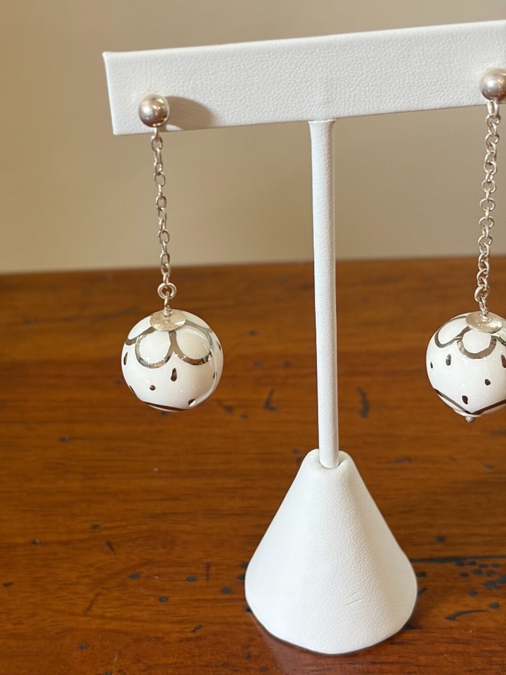 AC .925 Sterling Silver Chain and Ball Earrings - Picture 4 of 9
